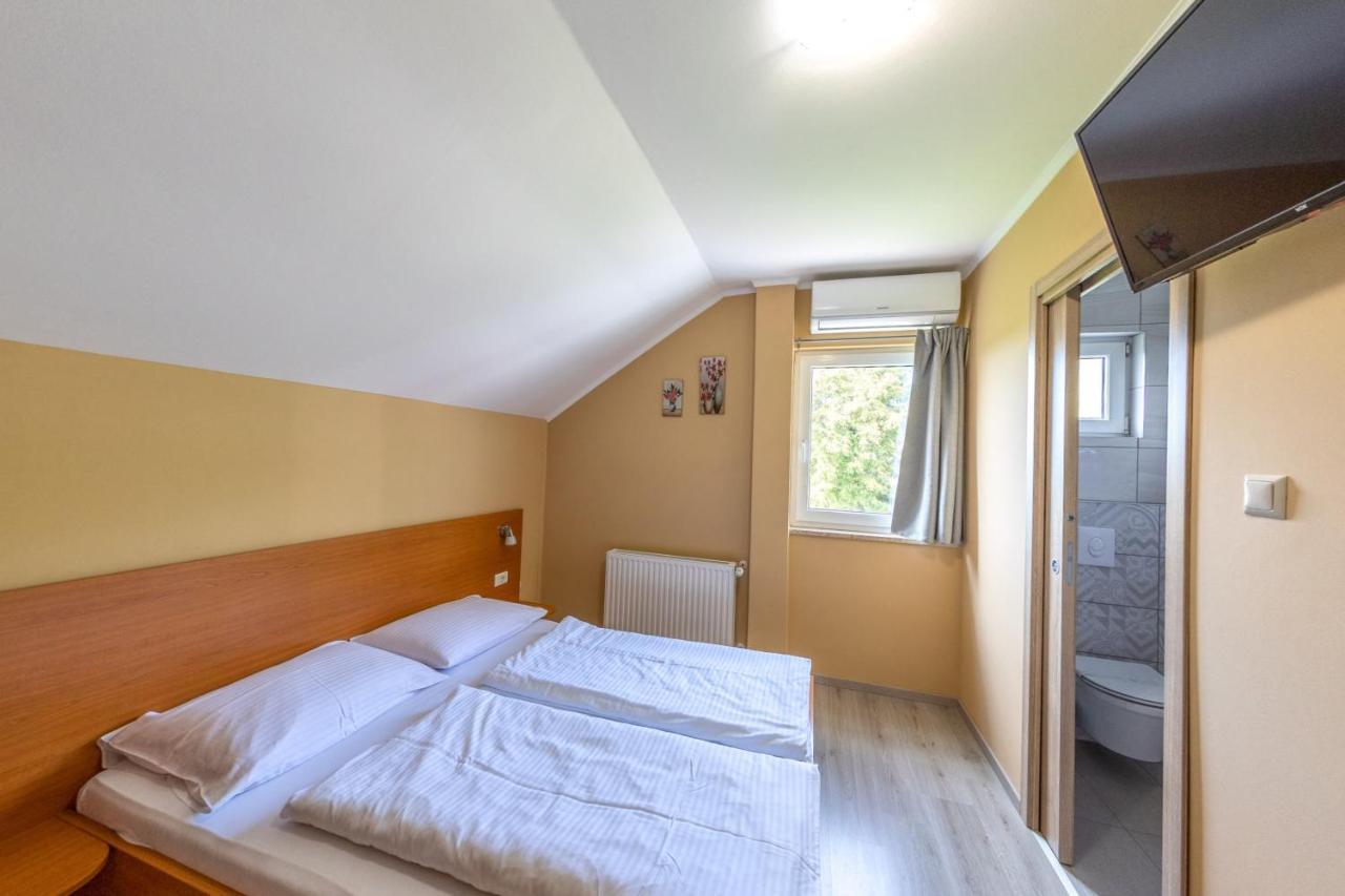 Guesthouse Rezekov Podrum 자스트레바르스코 외부 사진