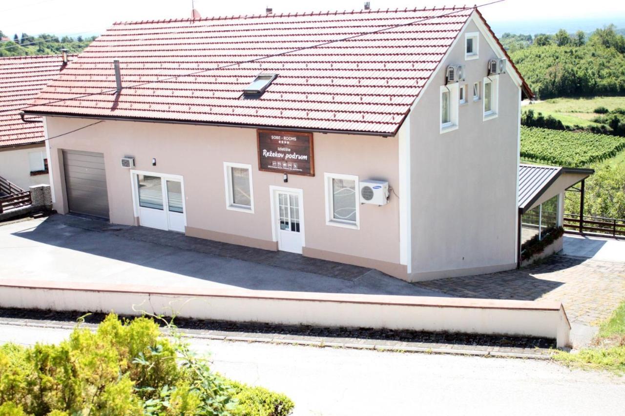 Guesthouse Rezekov Podrum 자스트레바르스코 외부 사진